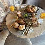 Landslake Ii Bed and breakfast *